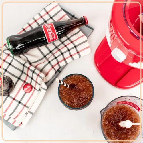 Coca-Cola® 40-Ounce Frozen Beverage Station -Nostalgia Food CKFBS40CR feature 05 scaled