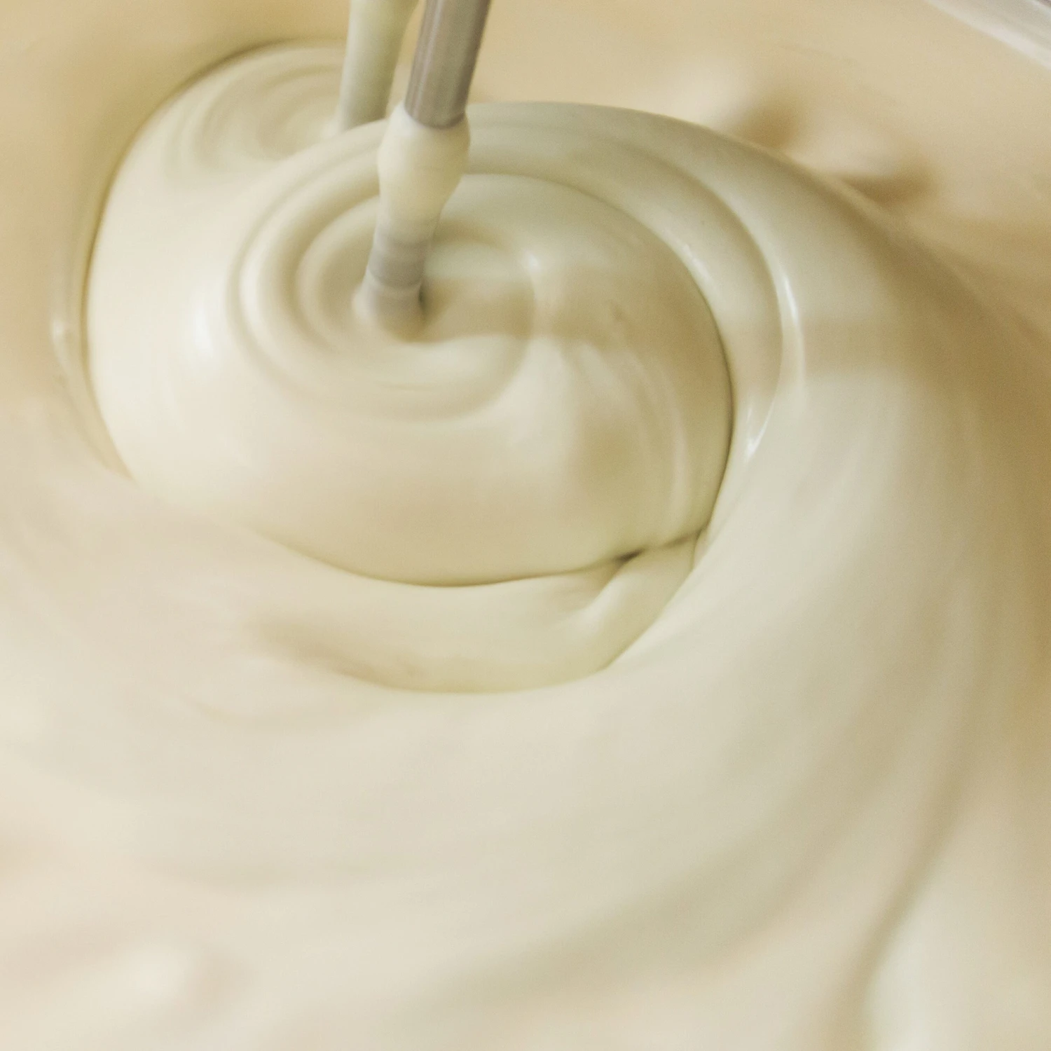 3.5 Qt Retro Stand Mixer With Tilt Head And Stainless Steel Bowl, Aqua 7 3.5 Qt Retro Stand Mixer With Tilt Head And Stainless Steel Bowl, Aqua - Image 7