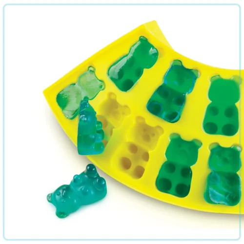 Electric Giant Gummy Candy Maker -Nostalgia Food GCM600 03 bearfallingout scaled