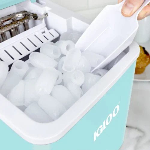 IGLOO® 26-Pound Automatic Self-Cleaning Portable Countertop Ice Maker Machine With Handle, Aqua -Nostalgia Food IGLICEB26HNAQ DL 26LBIceMakerWithHandle Scoop scaled