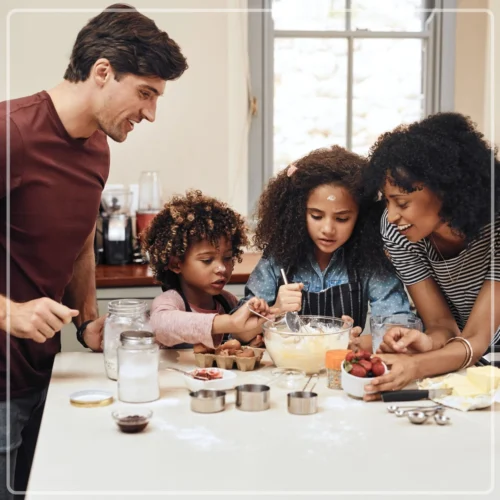 MyMini™ Animal Circus Waffle Maker, Yellow -Nostalgia Food MANWFL4YW 04 scaled