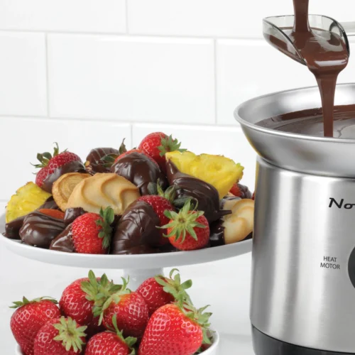 2-Pound Stainless Steel Cascading Fondue Fountain 20 2-Pound Stainless Steel Cascading Fondue Fountain -Nostalgia Food NCFF1000SS 06 dippedfoods
