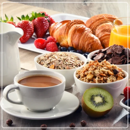 Retro 12-Cup Programmable Coffee Maker -Nostalgia Food NRCOF12RR 06 lifestyle scaled