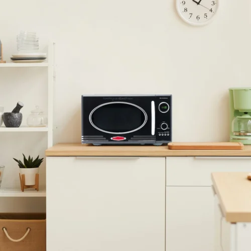 Retro 0.9 Cubic Foot 800-Watt Countertop Microwave Oven - Black -Nostalgia Food NRMO9BK feature 05 scaled