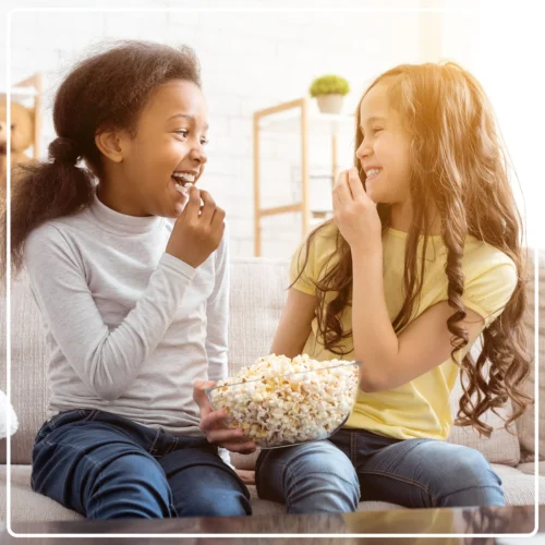 Nostalgia 6-Quart Stainless Steel Stirring Speed Popcorn Popper -Nostalgia Food NSPFP6BK 07 Popcornkidslifestyle c08e8ef4 1108 41b3 9f99 81e9678bf76f scaled