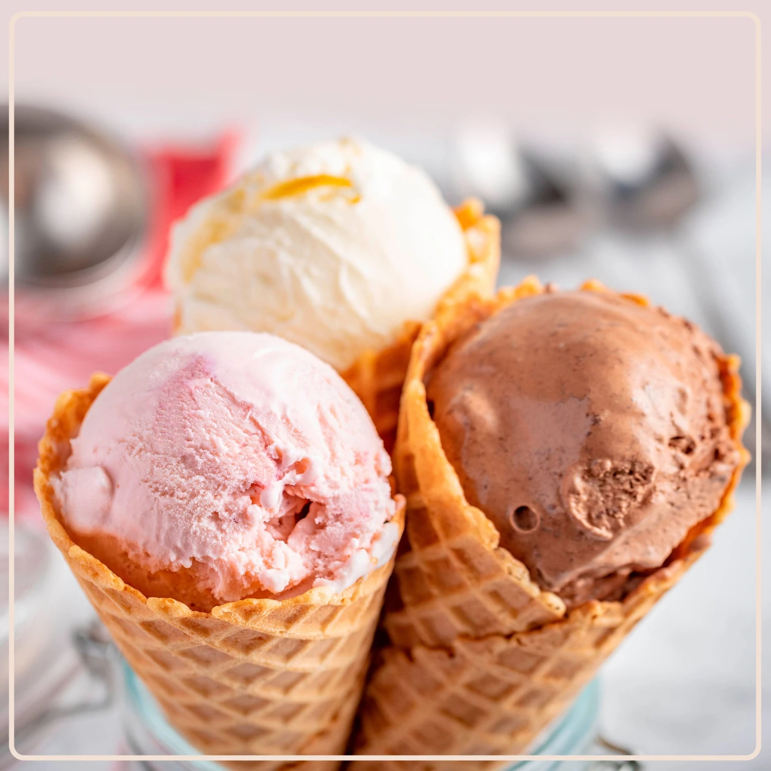 4-Quart Electric Wood Bucket Ice Cream Maker 6 4-Quart Electric Wood Bucket Ice Cream Maker - Image 6