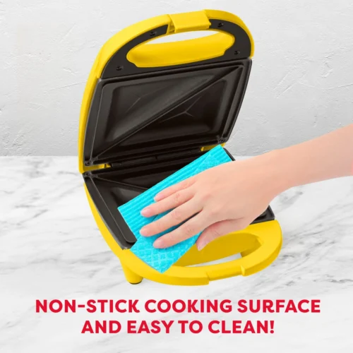 Oscar Mayer Sandwich Maker With Beverage Cooler Bag -Nostalgia Food OMBCSNDM5YW 06 easytoclean scaled