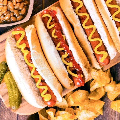 Oscar Mayer 2 Slot Hot Dog And Bun Toaster With Mini Tongs -Nostalgia Food OMHDT600YW feature 07