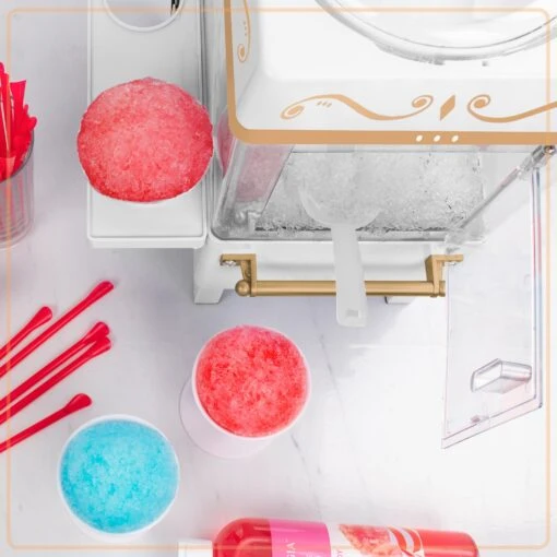 Vintage Snow Cone Maker, White -Nostalgia Food SCM525WH feature 06